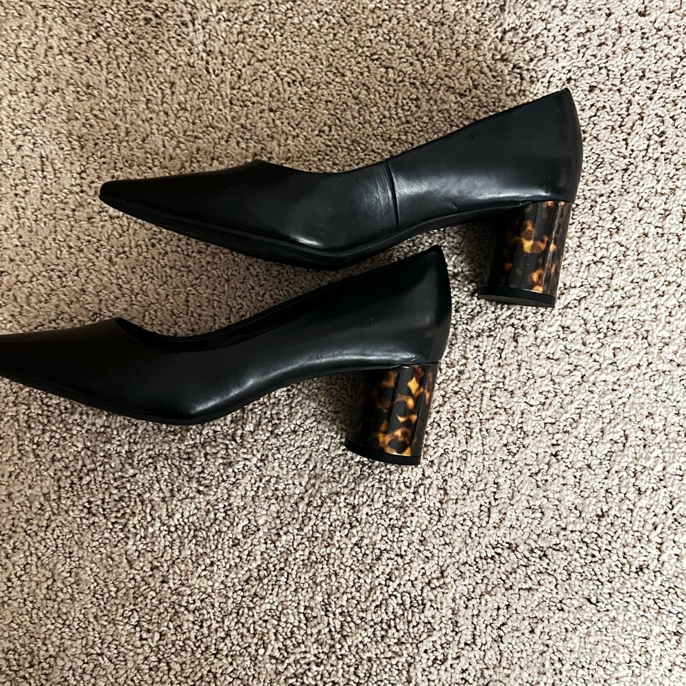 Kelly & Katie Black Heels with Tortoiseshell Accent